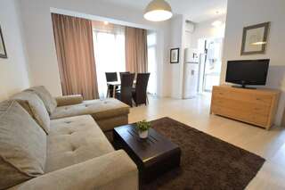 Апарт-отели Uptown Residence Apartments Бухарест Апартаменты с балконом-2